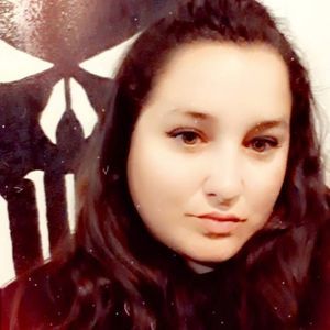 Meet your Posher, Cassie